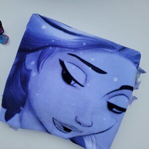 Frozen II Elsa “Be Brave, Be Free, Be You” No-Sew Reversible Tie Fleece Blanket